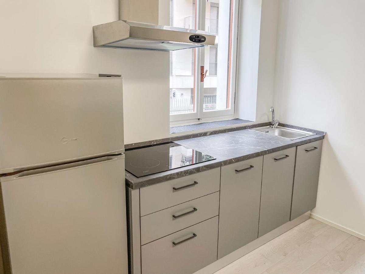 Bnb Capital Milano Moscova - White Buitenkant foto