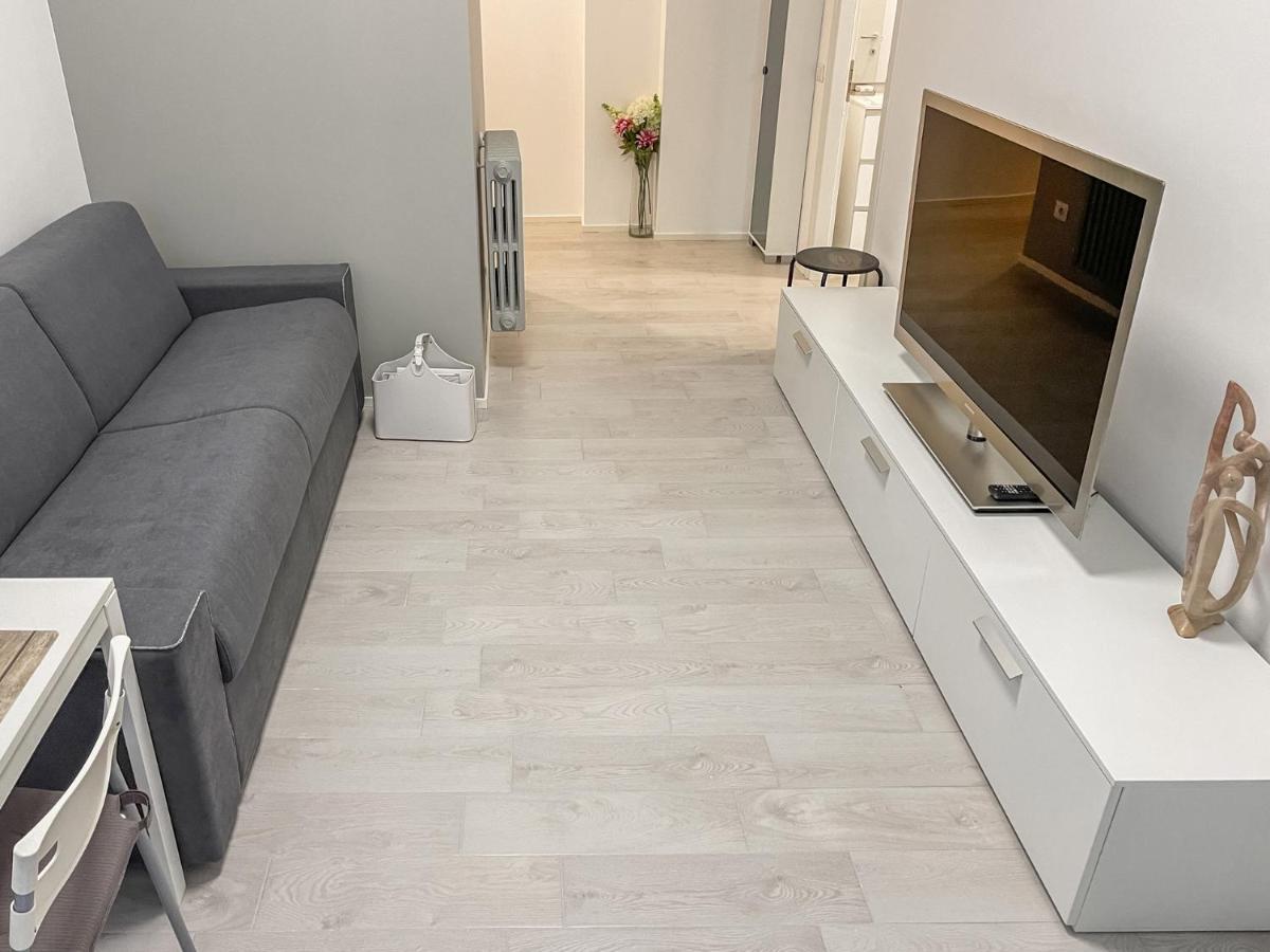 Bnb Capital Milano Moscova - White Buitenkant foto