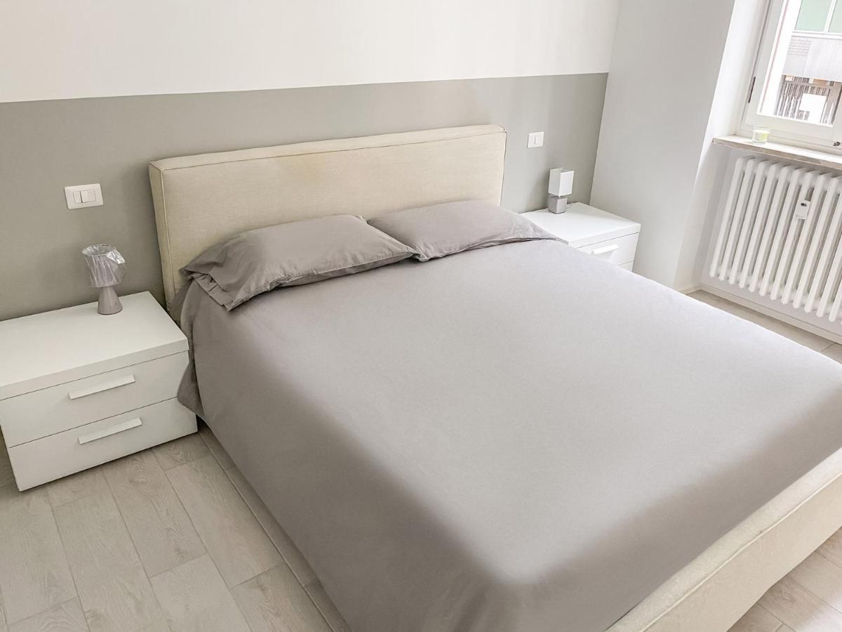 Bnb Capital Milano Moscova - White Buitenkant foto